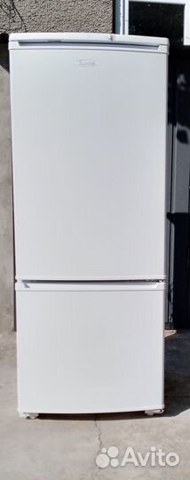 Холодильник Бирюса