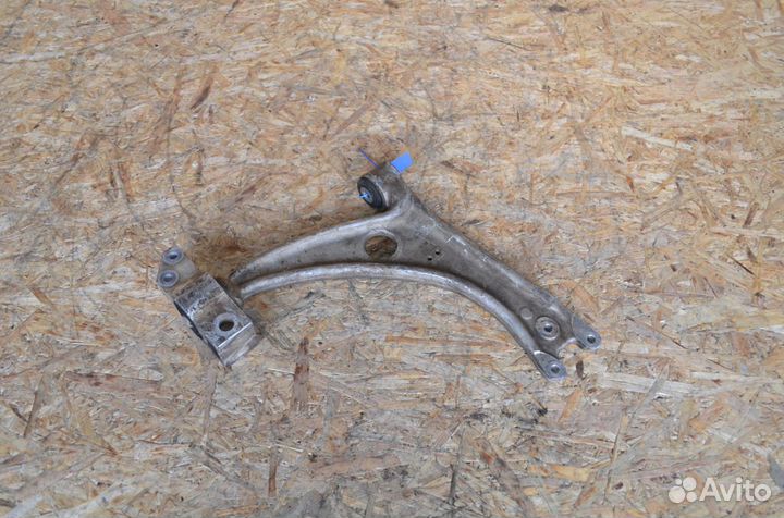 Рычаг передний Audi Q3 8U 2012