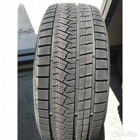 Triangle PL02 245/45 R19