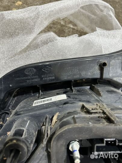 Задний правый фонарь renault logan 2