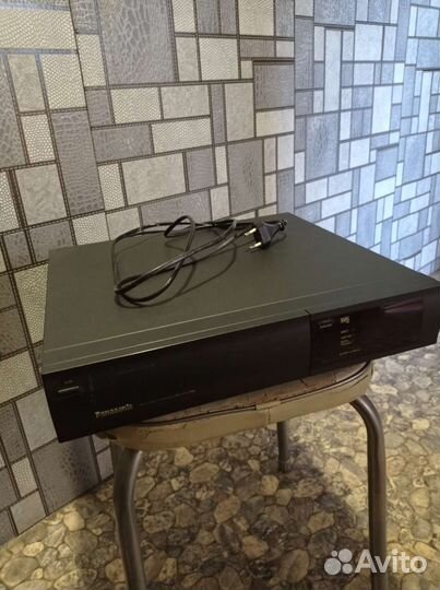 Видеомагнитофон panasonic NV-J35HQ