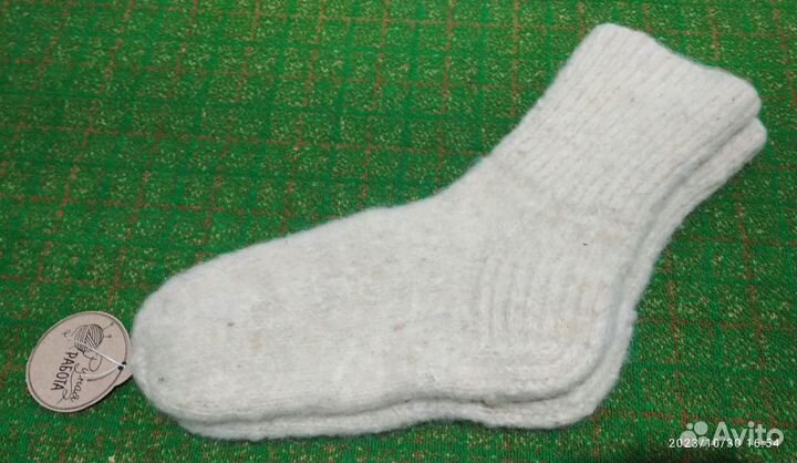 Вязаные носки и следки из овечьей шерсти