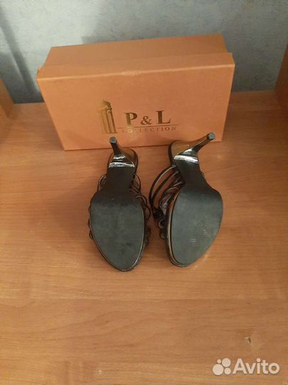 Босоножки женские разные