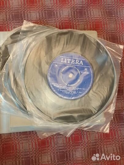 Набор из 6 пластинок и книги немецкий язык