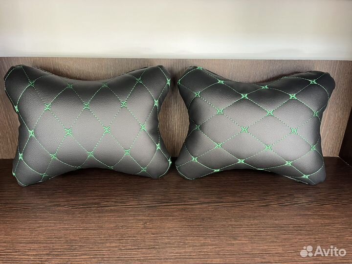 Подушка под шею в авто