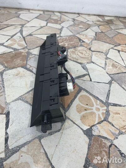 Информационный дисплей (магнитола) Mazda 6 седан