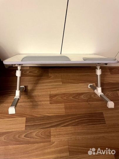 Столик для ноутбука в кровать