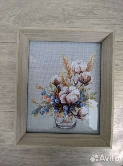 Картина вышитая крестом, 