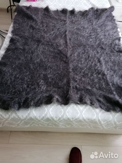 Платок пуховый, огромный, новый