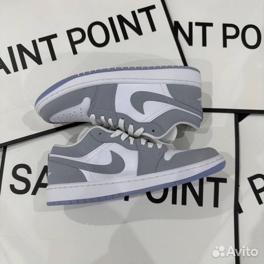 Женские кроссовки Air Jordan 1 Low Wolf Grey