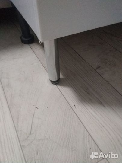 Раковина с тумбой