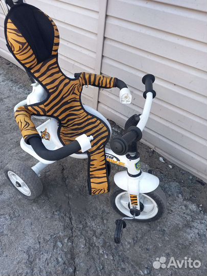 Детский трехколесный велосипед