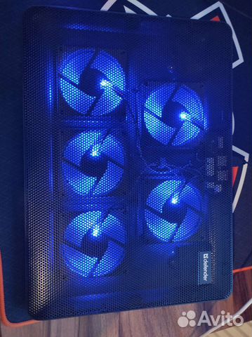 Подставка с охлаждением под ноутбук