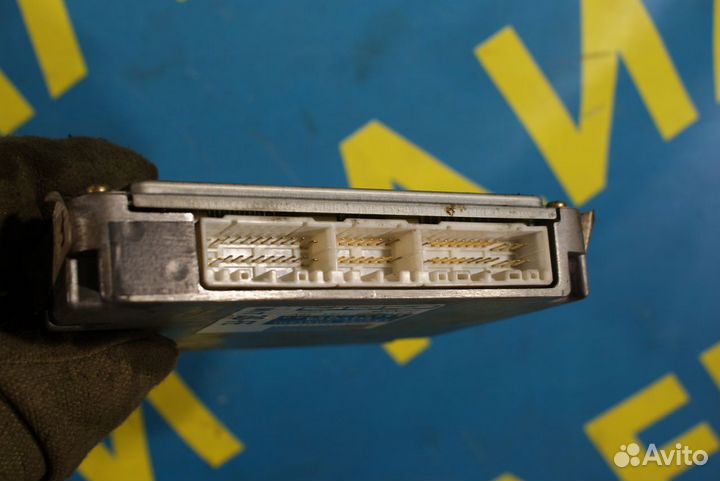 Блок управления двигателем Toyota Avensis