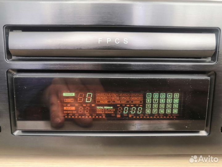 Onkyo DX-7510 Проигрыватель(CD)
