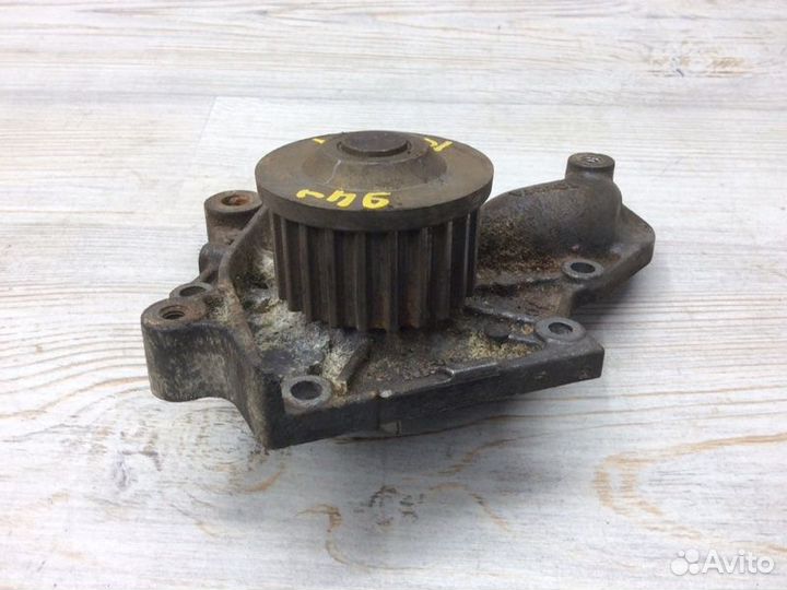 Насос водяной (помпа) Toyota Rav 4 1994-2000