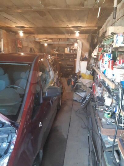 Гараж, > 30 м²