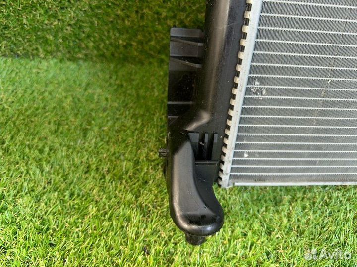 Радиатор охлаждения двигателя Mercedes С W204