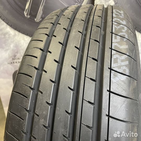 Yokohama BluEarth-XT AE61A 225/60 R16 98V