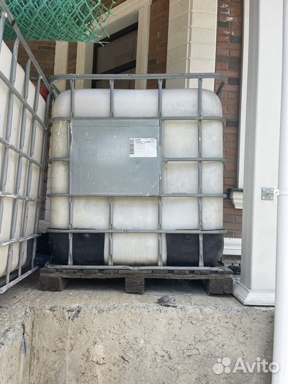 Емкость для воды бу