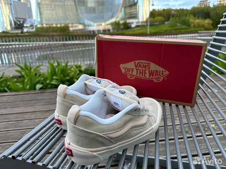 Кроссовки vans knu skool