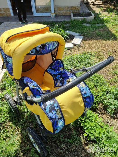 Детская зимняя коляска вездеход