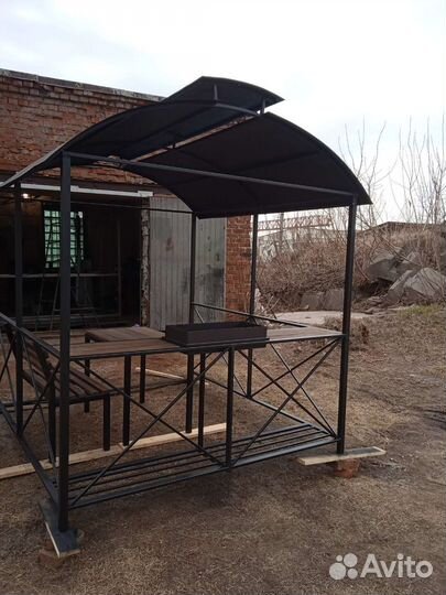 Мангал с печью под казан и крышей