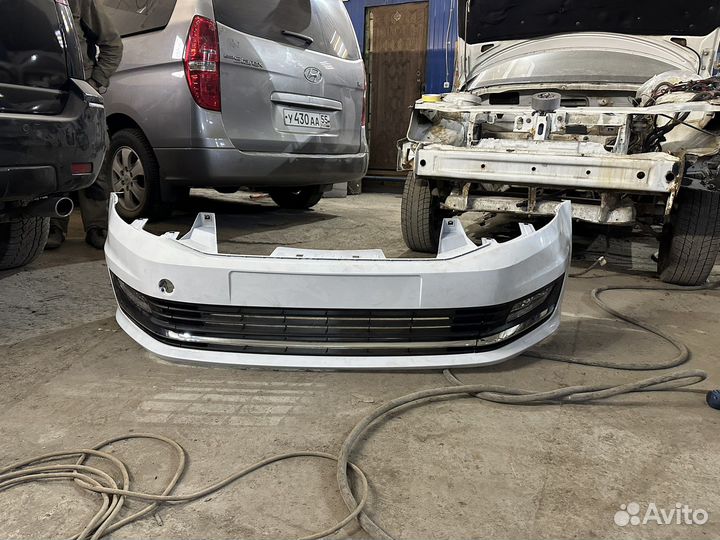 Бампер передний volkswagen polo рестайлинг