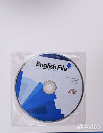 English file Pre-intermediate fourth edition