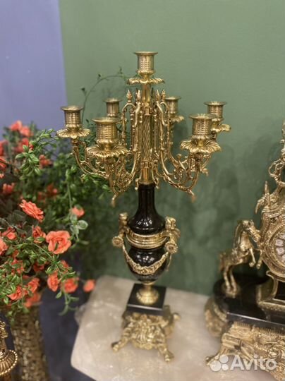 Часы с подсвечниками набор