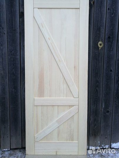 Двери из массива дерева, входные, межкомнатные