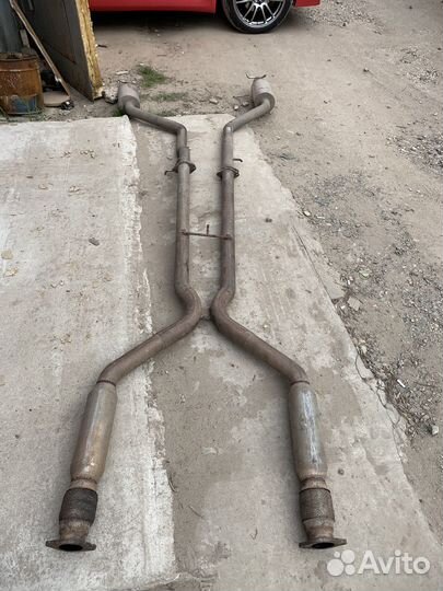 Выхлопная система на nissan skyline 35