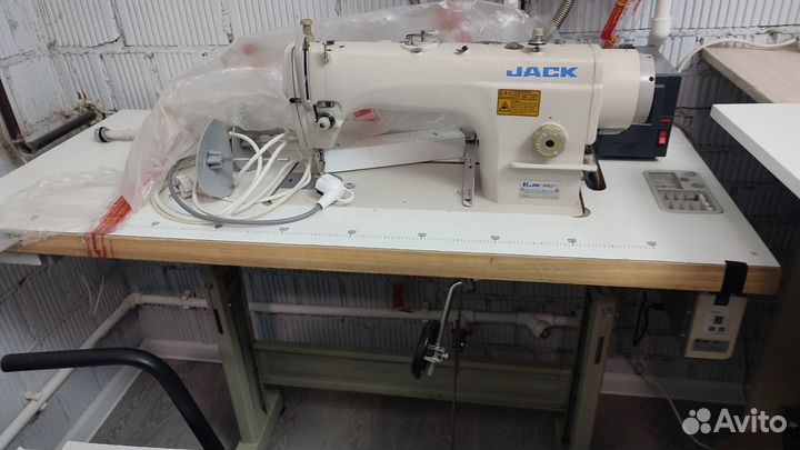 Швейная машинка бу jack