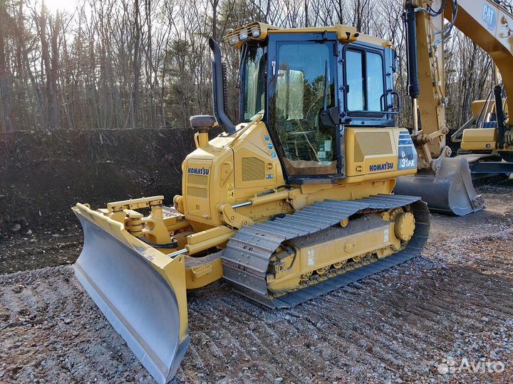 Komatsu D31PX-22, 2012