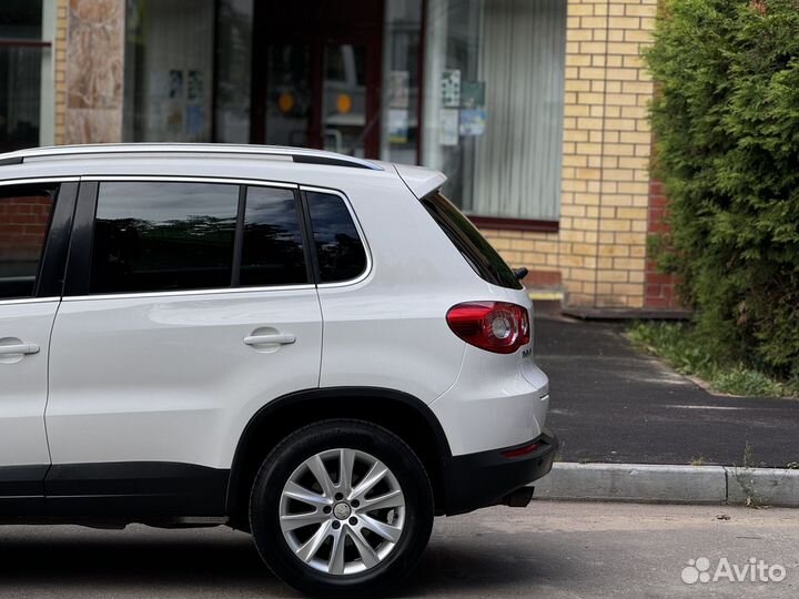 Volkswagen Tiguan 2.0 AT, 2010, 140 000 км