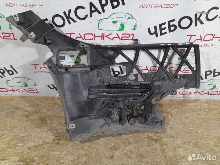 Кронштейн переднего бампера в сборе BMW 3 G20 2018