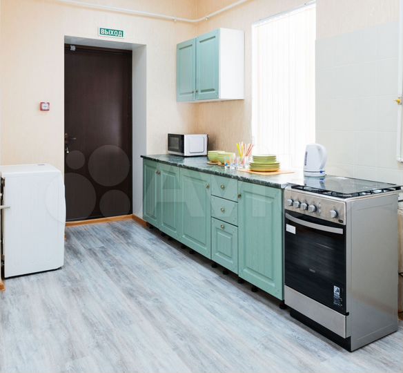 Комната 17 м² в 8-к., 2/2 эт.