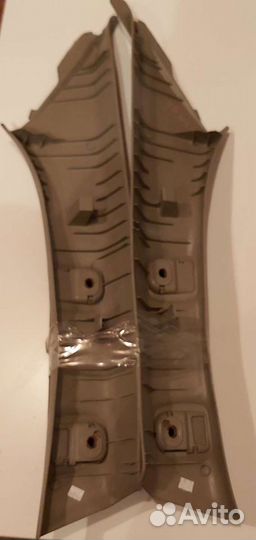 Накладка передняя на стойку кузова Toyota Tundra