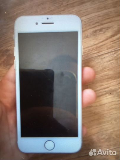 iPhone 8, 64 ГБ