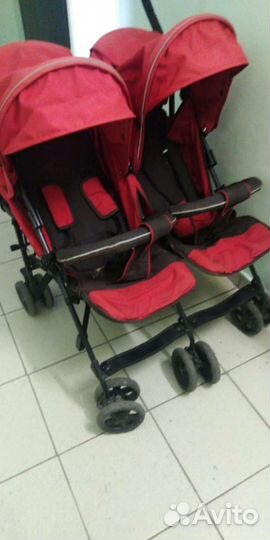 Коляска для погодок двойни