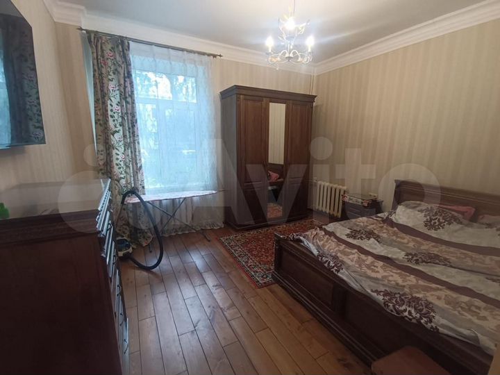 2-к. квартира, 56 м², 1/2 эт.