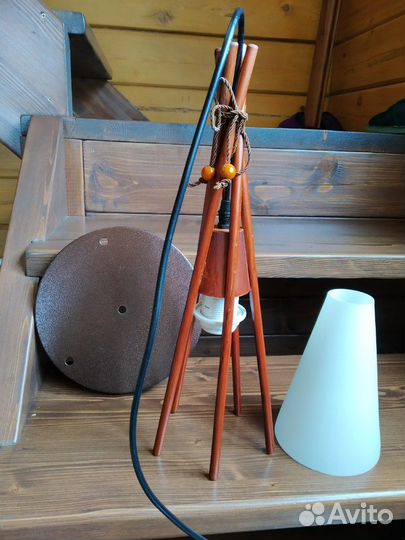 Люстра из дерева