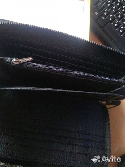 Мужское кожаное портмоне