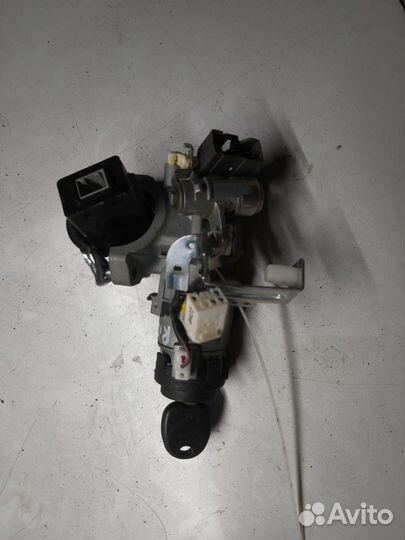 Замок зажигания Kia Rio 3 2016