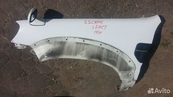 Ford Escape тайванец 2007-09г крыло переднее левое