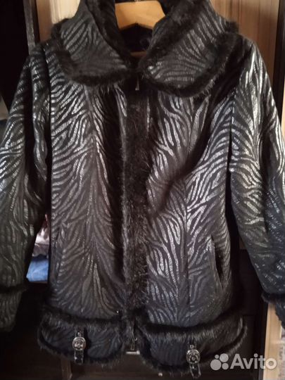 Куртка женская 48