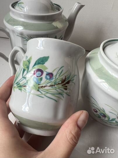 Набор керамической. Чайник, молочник, сахарница