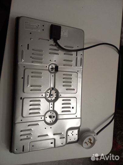 Встроенная электрическая варочная плита (панель)