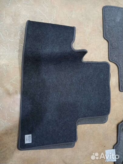 Продам коврики Хонда Инсайт 2009 оригинал