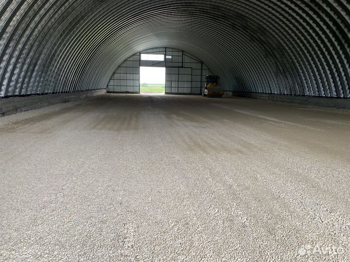 Укладка асфальта,эксковатор-погрузчик